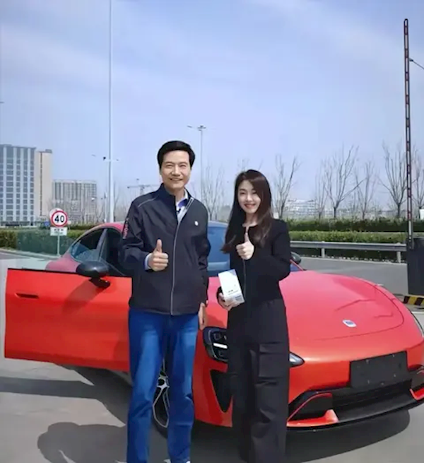SU7 Ultra化妆镜三档调光详解不朽